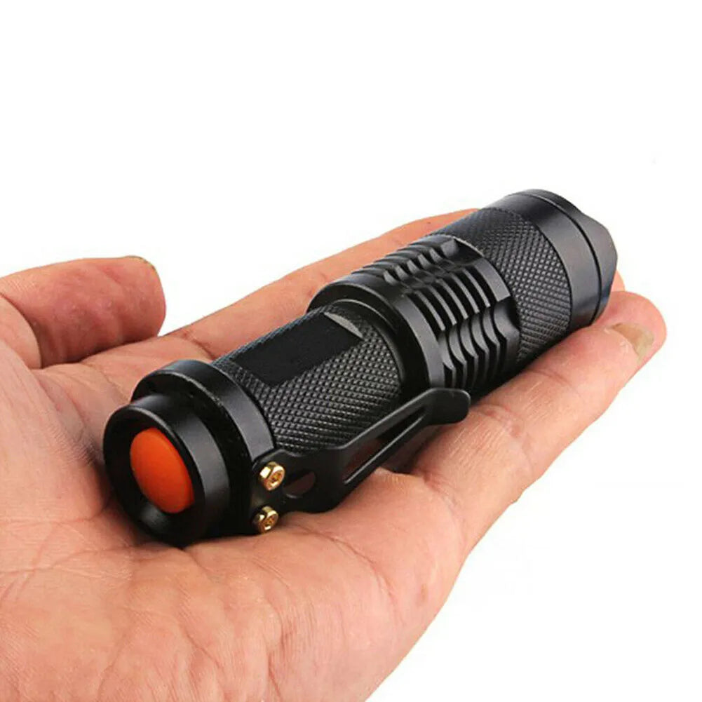 Roomoe® Mini LED Flashlight